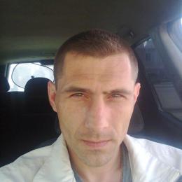 Я парень, ищу девушку в е для встреч Я парень, ищу девушку в е для встреч